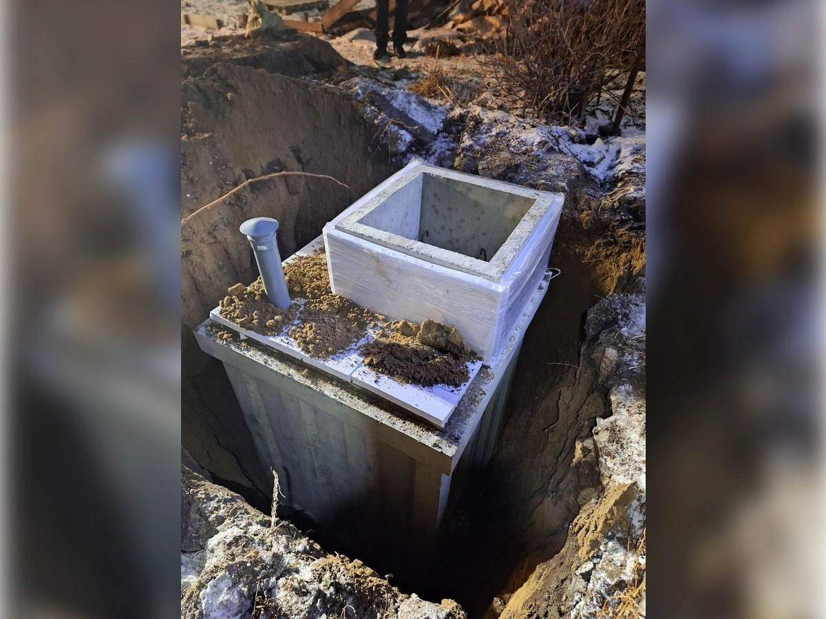 Кессон для скважины с утеплением от промерзания